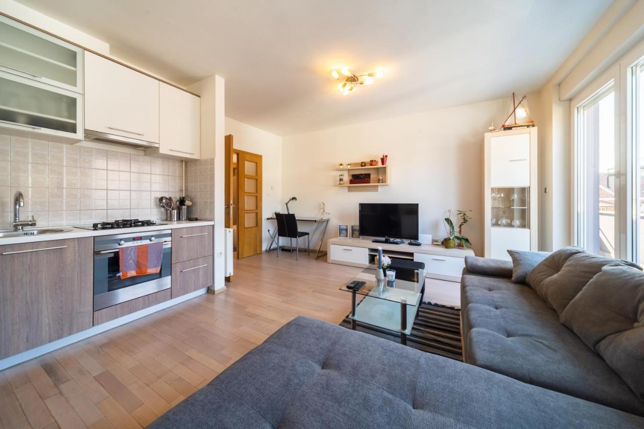 Appartement Super Petrova
